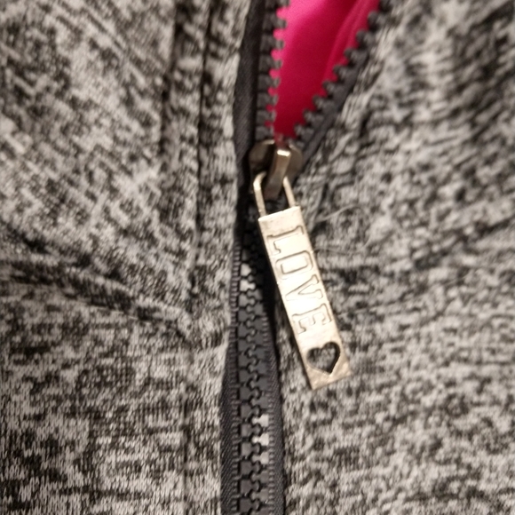 Thrill 94 pull over LOVE - Picture 4 of 9